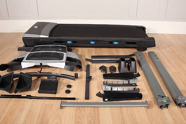 How-Hard-Assemble-Treadmill-feat